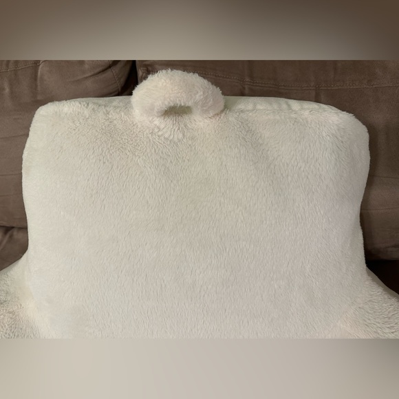 Mainstays Ivory Faux Fur Fluffy Plush Backrest Lounge Pillow - Cozy Comfortable - Picture 2 of 16